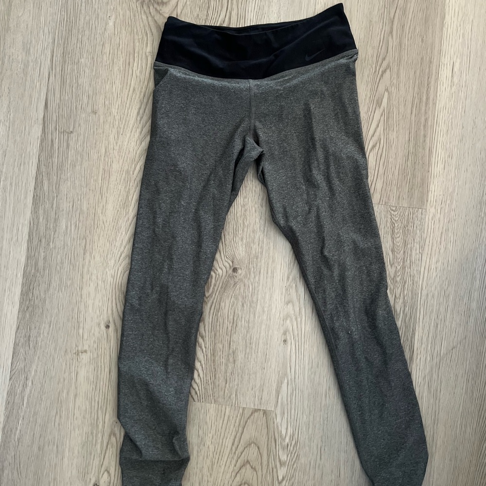 Nike small dri fit leggings grey and black